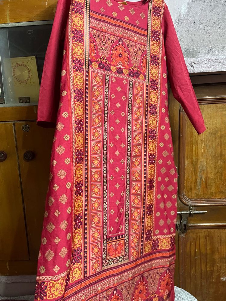 Ahika Kurta