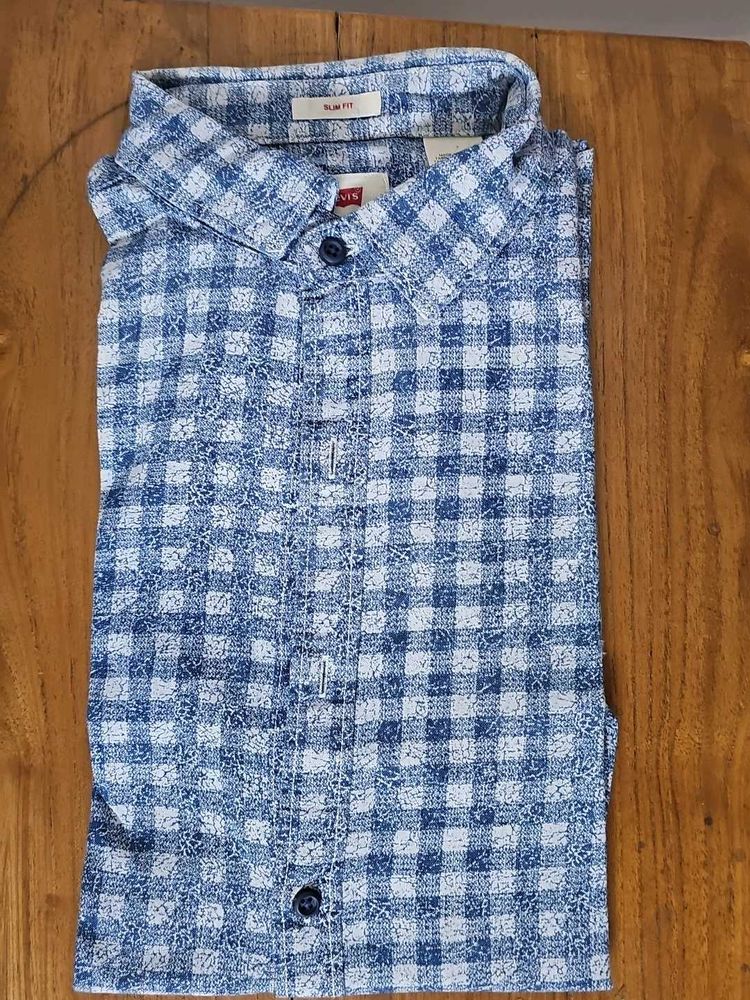 Levi&#39;s Slim Fit Blue Cheque Shirt - Size M