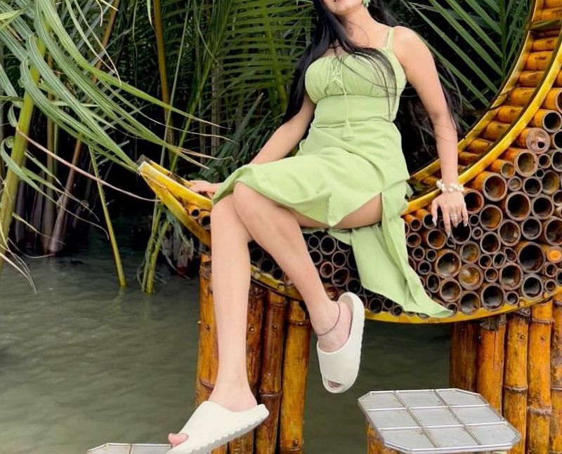 Zipper &amp; Knot Lime Slit Dress ♥️