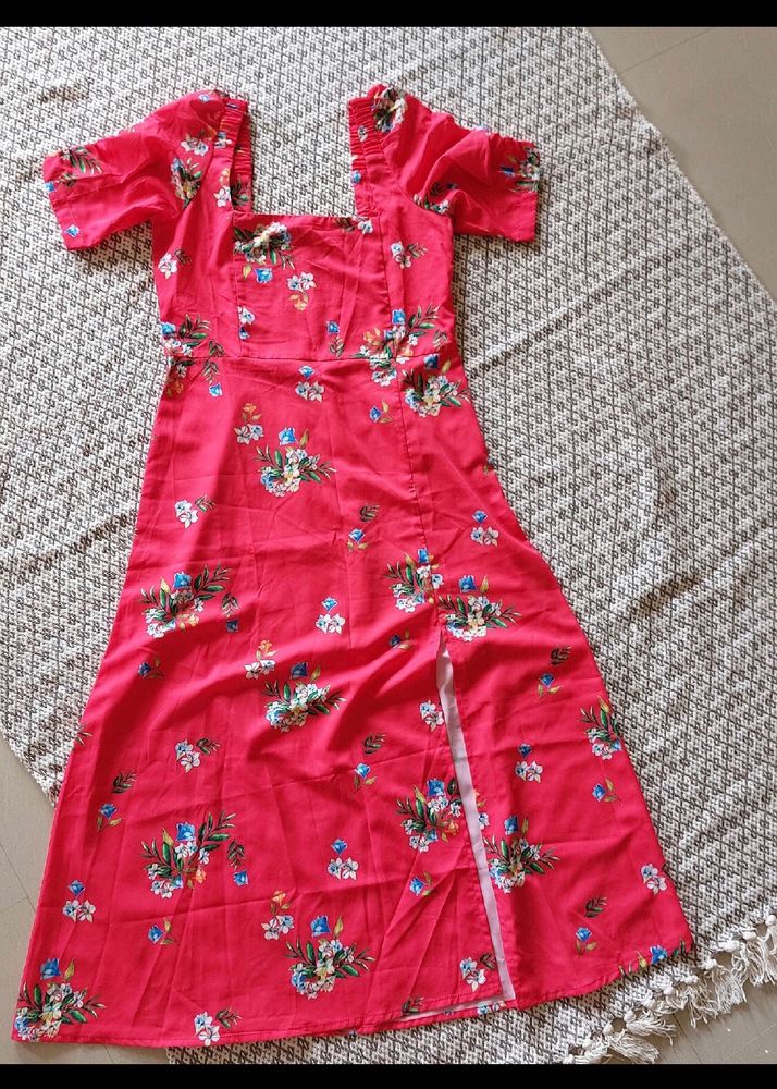 Midi Slit Dress      Never Worn.   No Bargaining Please Consider