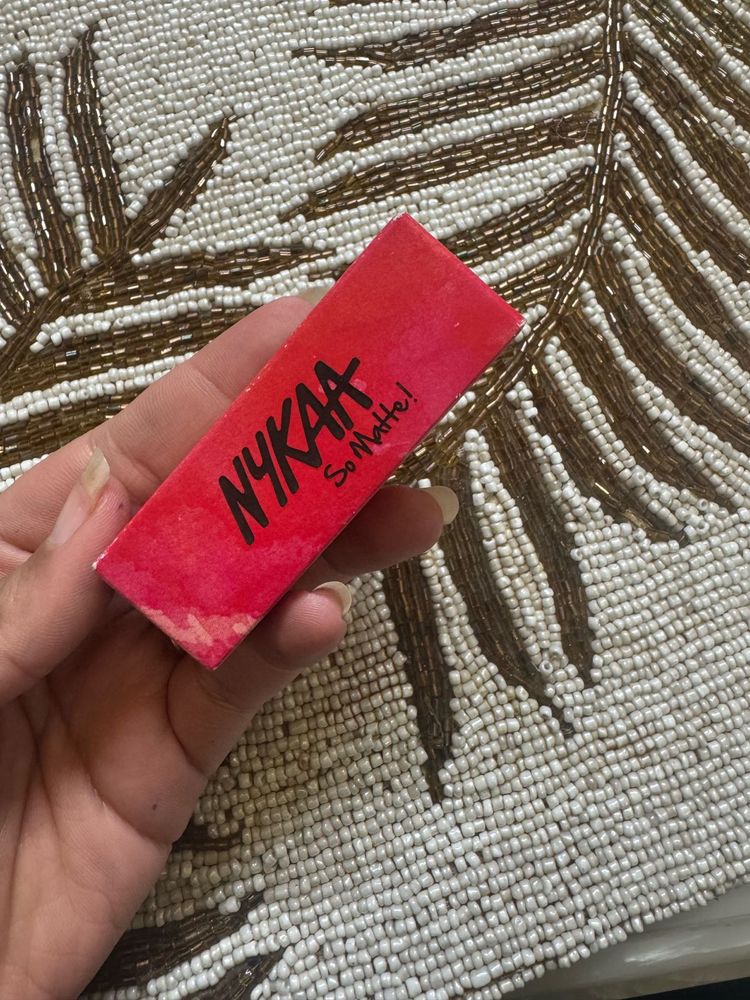 NYKAA So Matte! Lipstick Devious Pink