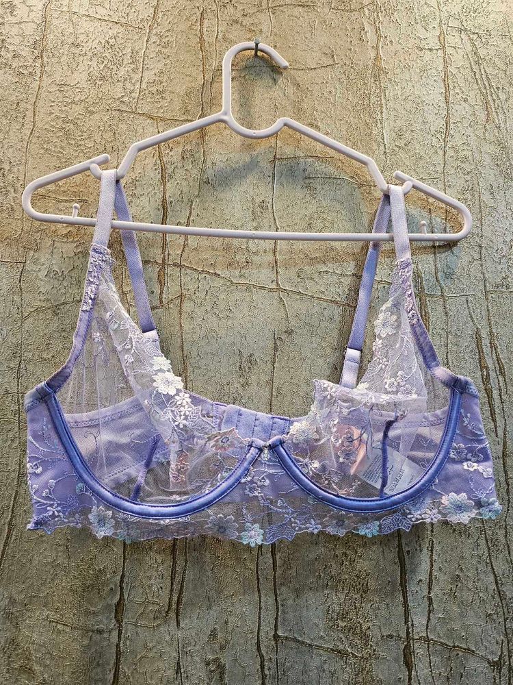 Brand New IMPORTED Hunkemoller Lace Bra