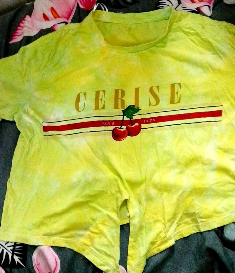 Tie-dye Graphic Tee Crop top