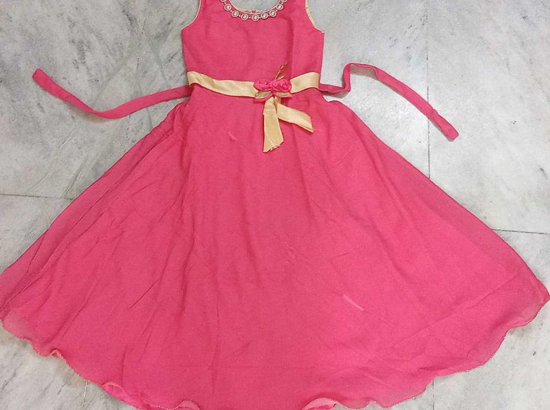 Cute Pink Dress with adjustable belt