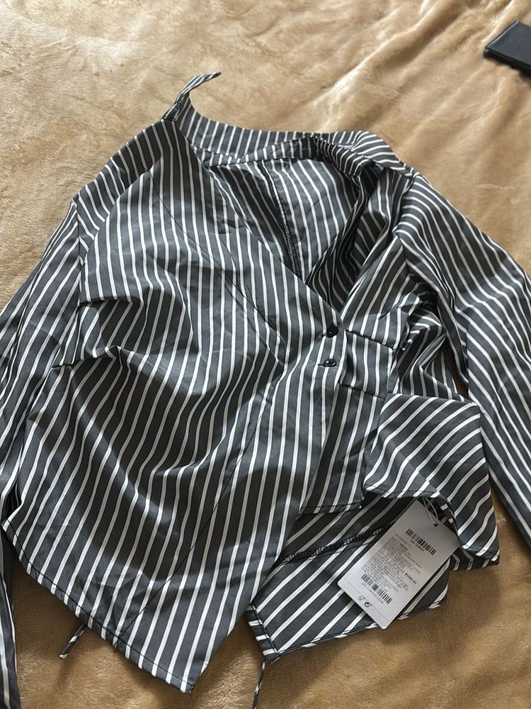 Striped Gray &amp; White Blouse size L( flatwoven)