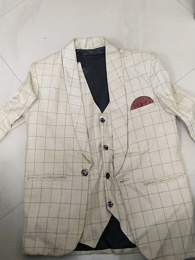 BOY&#39;s Checkered Suit