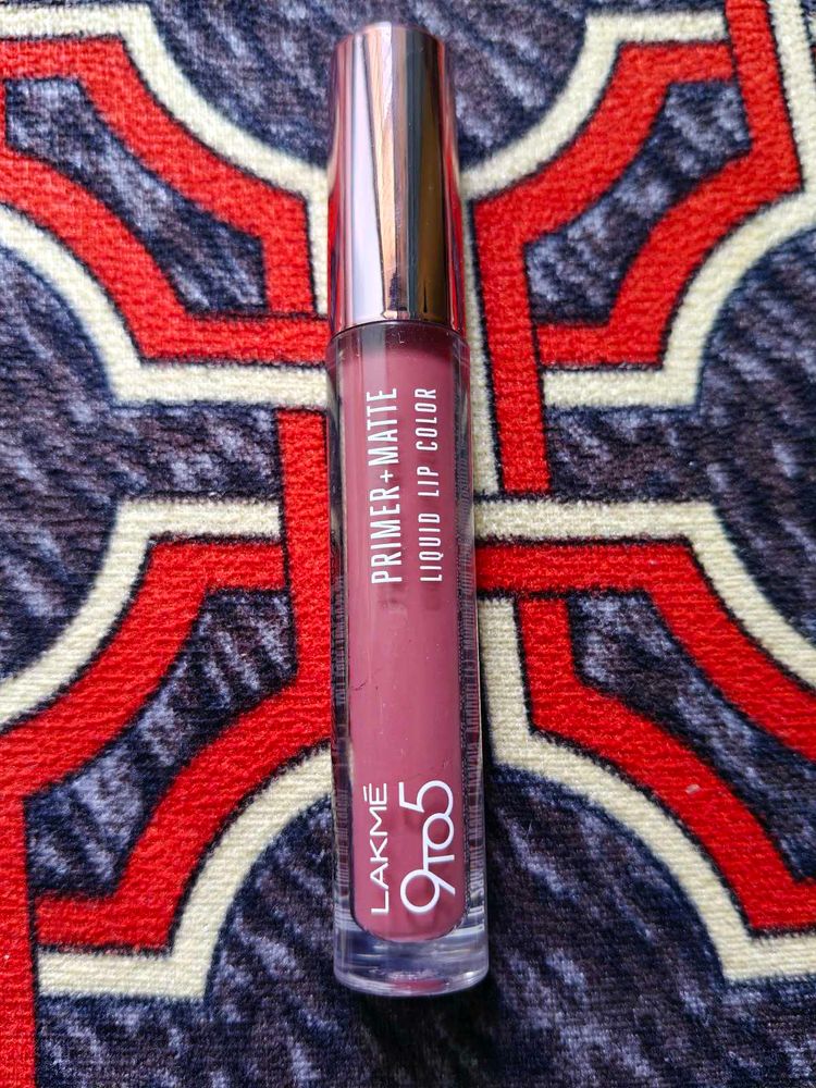 Lakme 9to5 Primer + Matte Lip Color