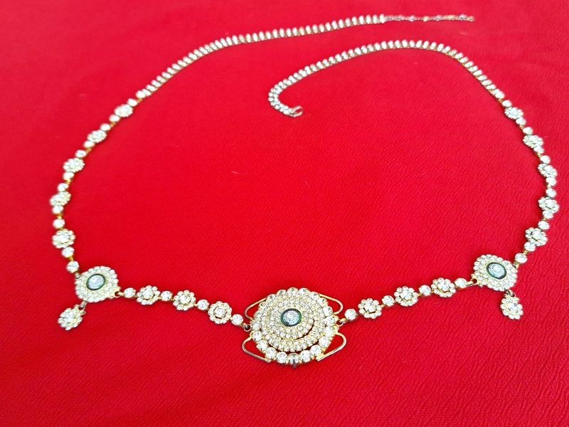 Sundar Kamarbandh Belt White And Gold