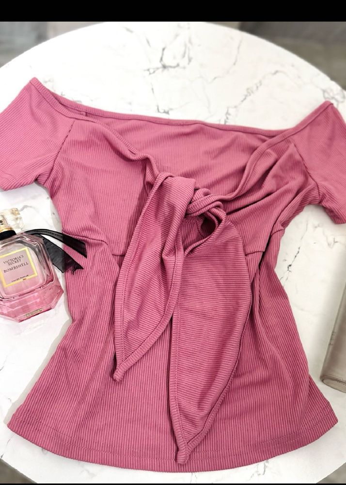 PINK FRONT BOW TOP 💕