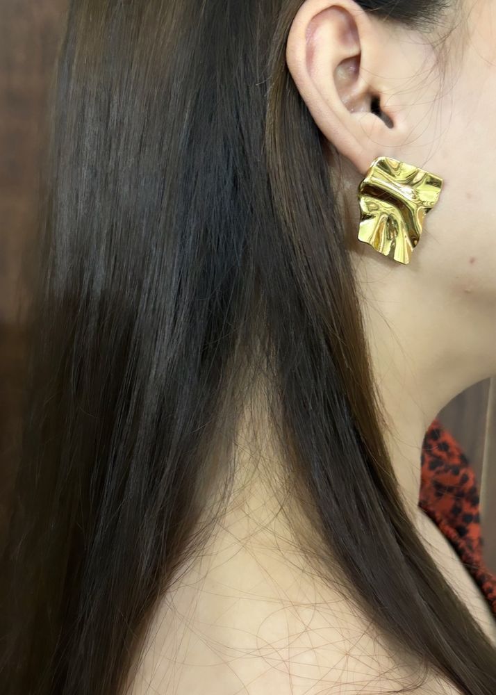 Chunky Huggie Hoops