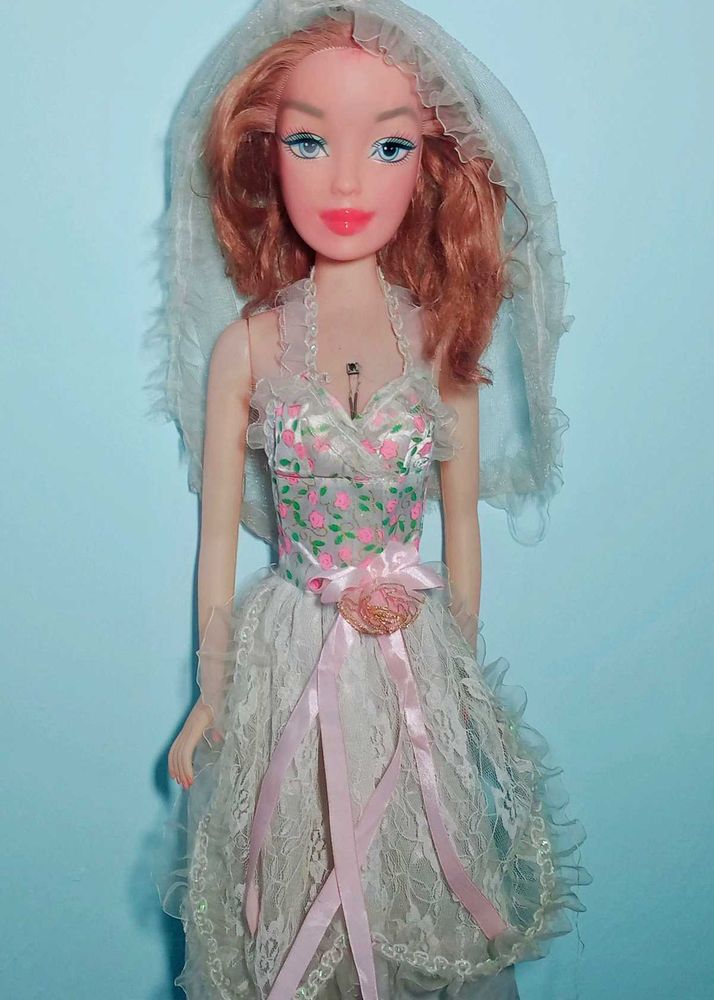 Beautiful Barbie Doll In White Dress