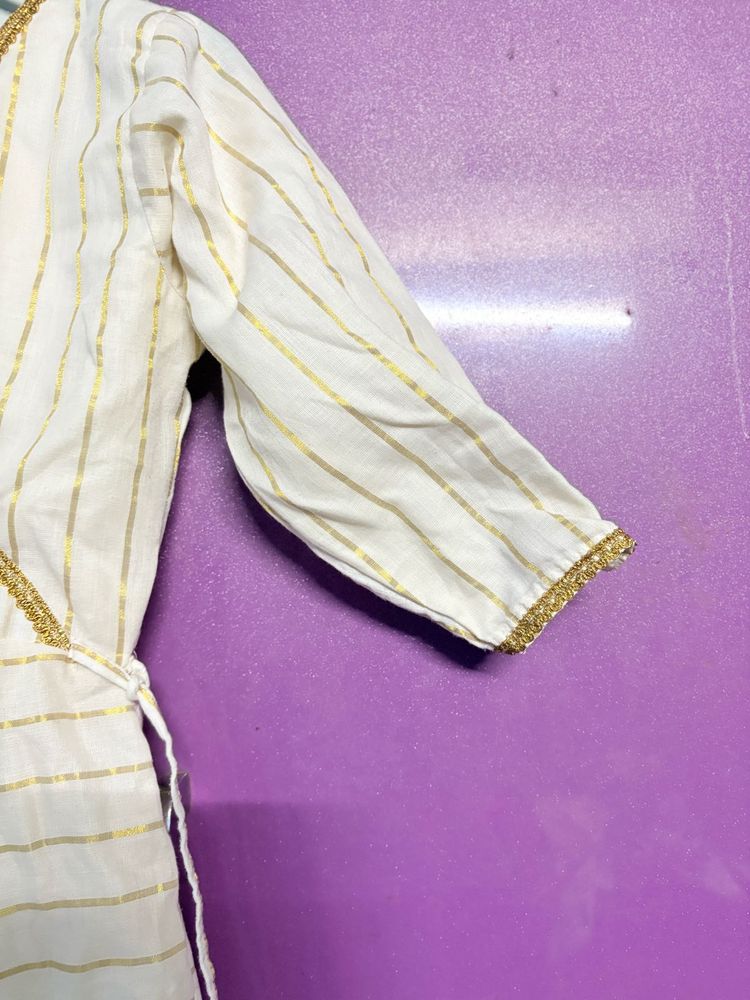 Striped kerala style kasavu Ethnic Dress