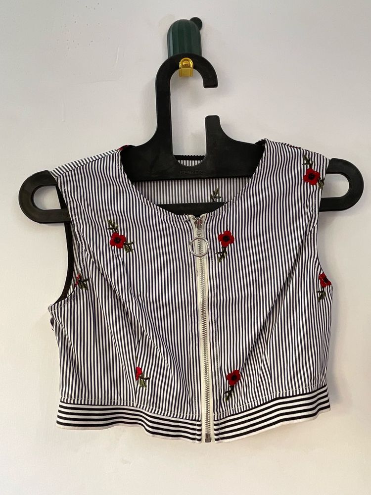 Crop top