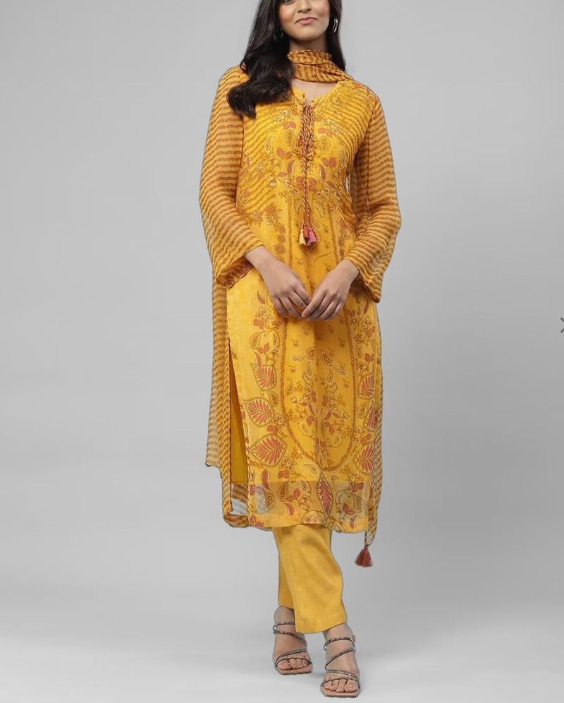 Elegant Yellow Printed Kurta Set