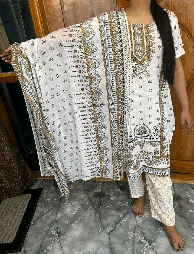 Elegant Printed Kurta Set