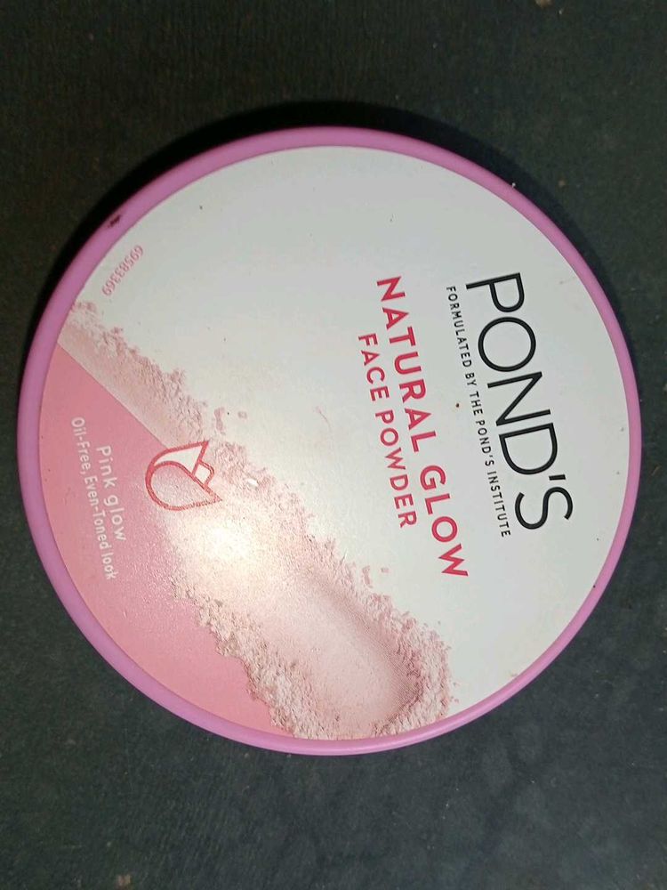 Pond&#39;s Natural Glow Face Powder