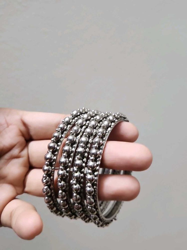 Silver Tone Beaded Bangle Set