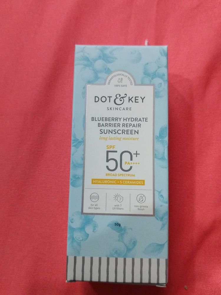 Dot &amp; Key Blueberry Sunscreen SPF 50