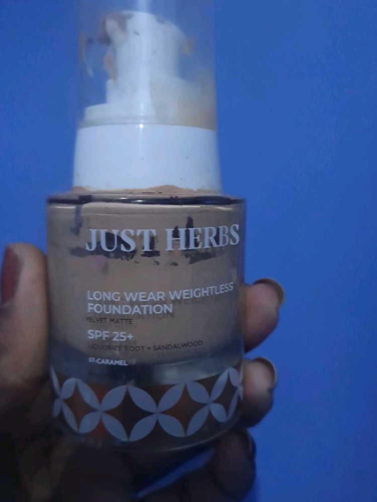 “Long Wear Weightless Foundation | Used 20%