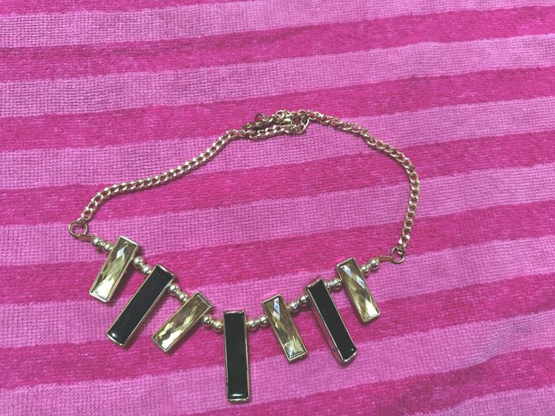 Black An Golden Pretty Necklece