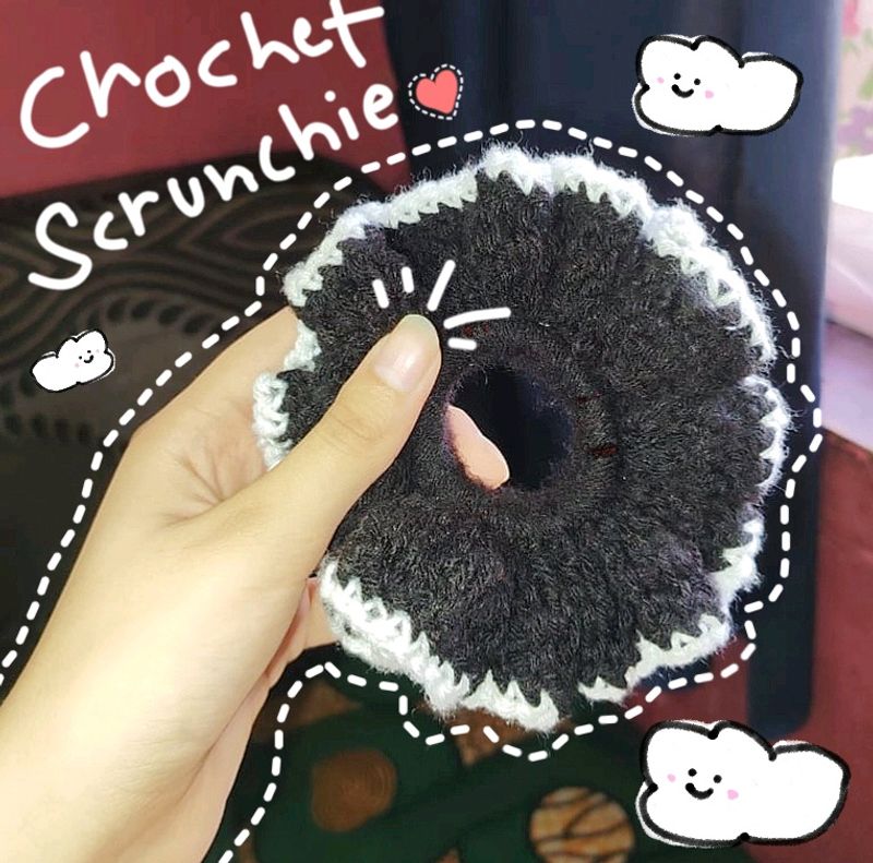 Crochet Black Ruffle Scrunchie🖤✨️