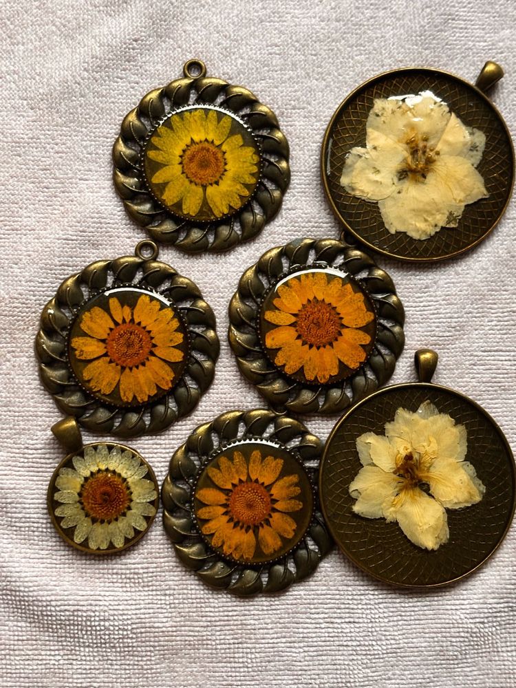 Handmade Floral Resin Bezel