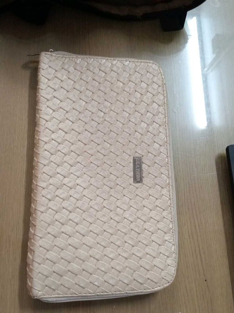 Stylish Leather New Pouch