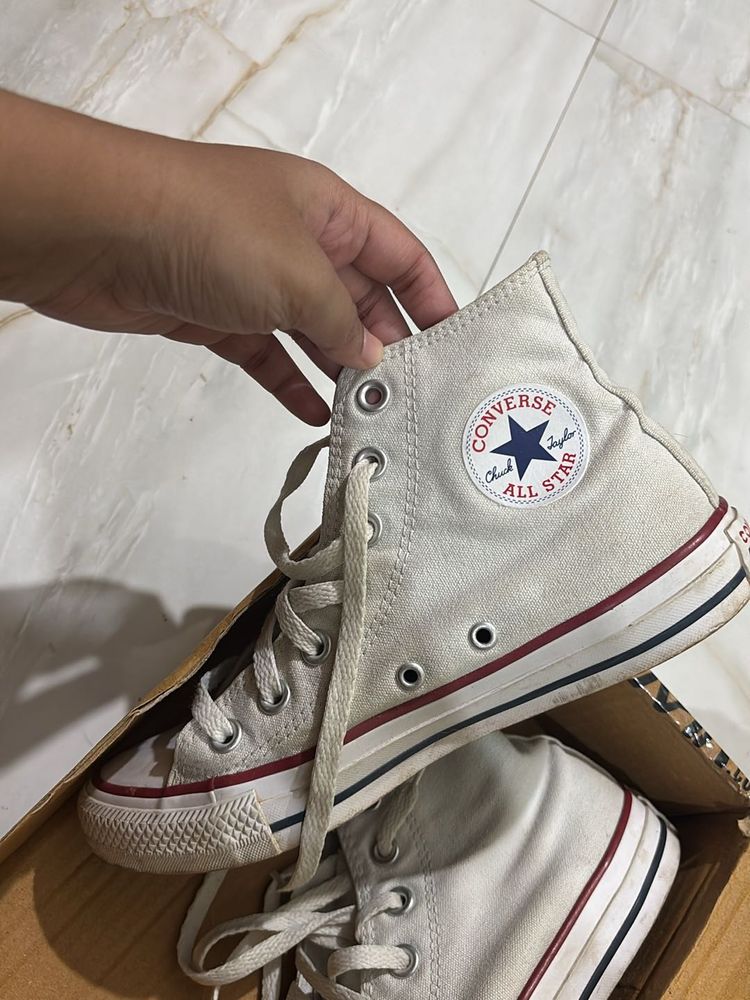 ⭐️CONVERSE Chuck Taylor ⭐️