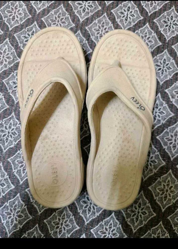 OLEEV Flip Flops