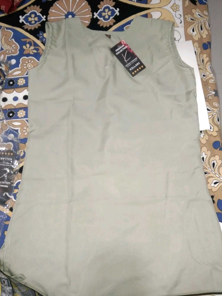 Elegant Sleeveless Kurti