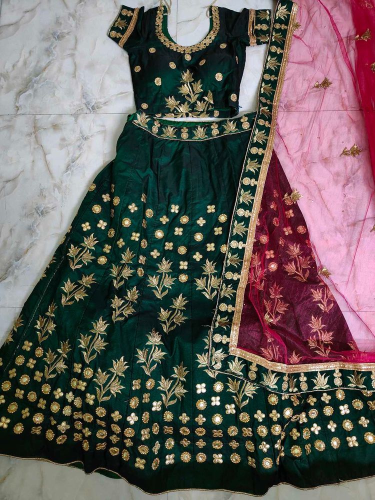 Lehenga In Bottle Green With Contrast Dupatta