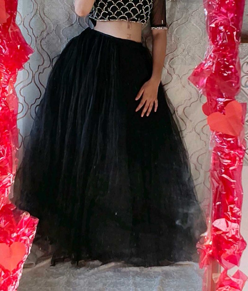Black Elegant Net Lehenga Skirt And Chunni