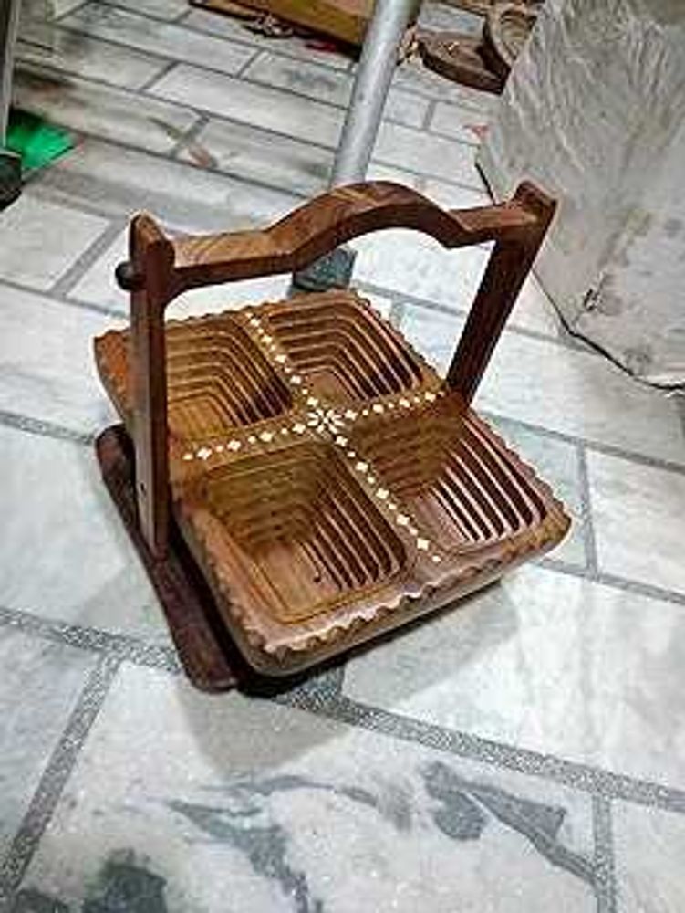 Foldable basket