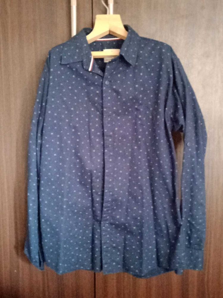 Stylish Blue Patterned Shirt