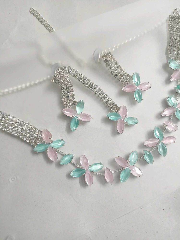 4 Pc Ad Stone Choker Set