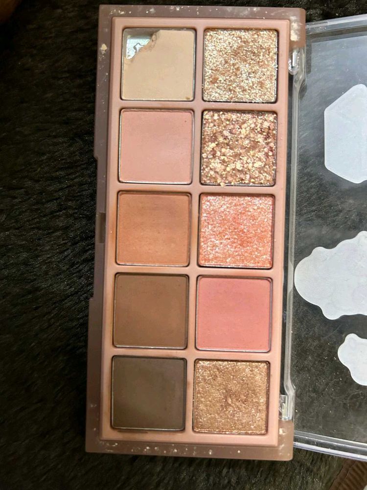 Romand Eyeshadow Palette