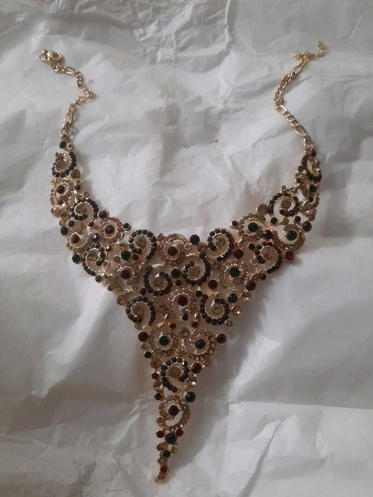 Elegant Statement Necklace