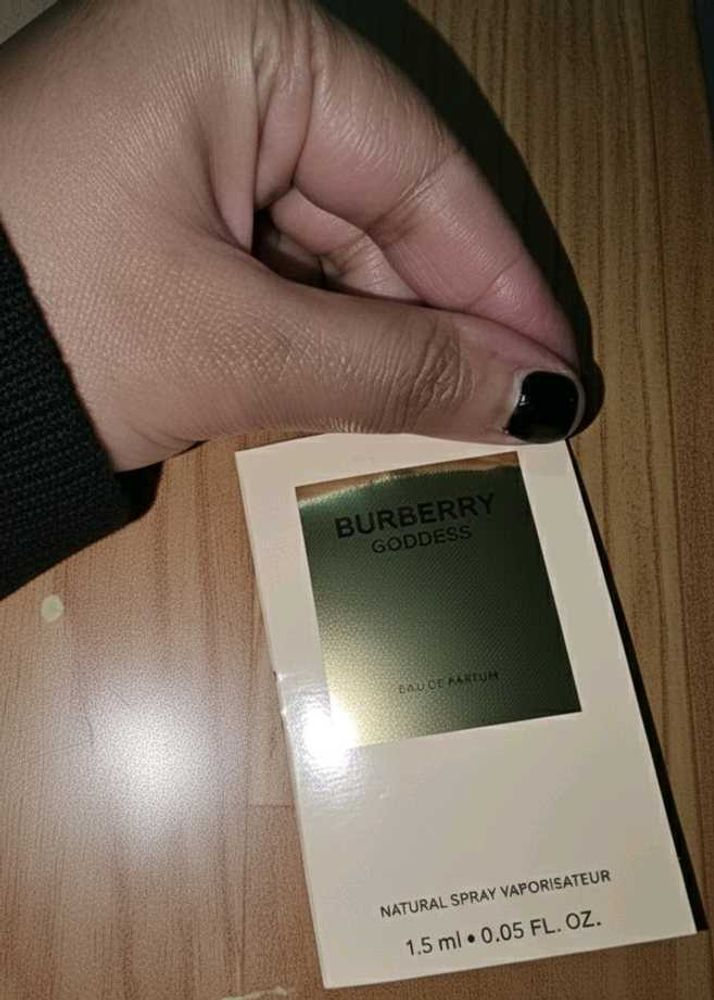 Burberry Goddess Perfume Sample 1.5 ml