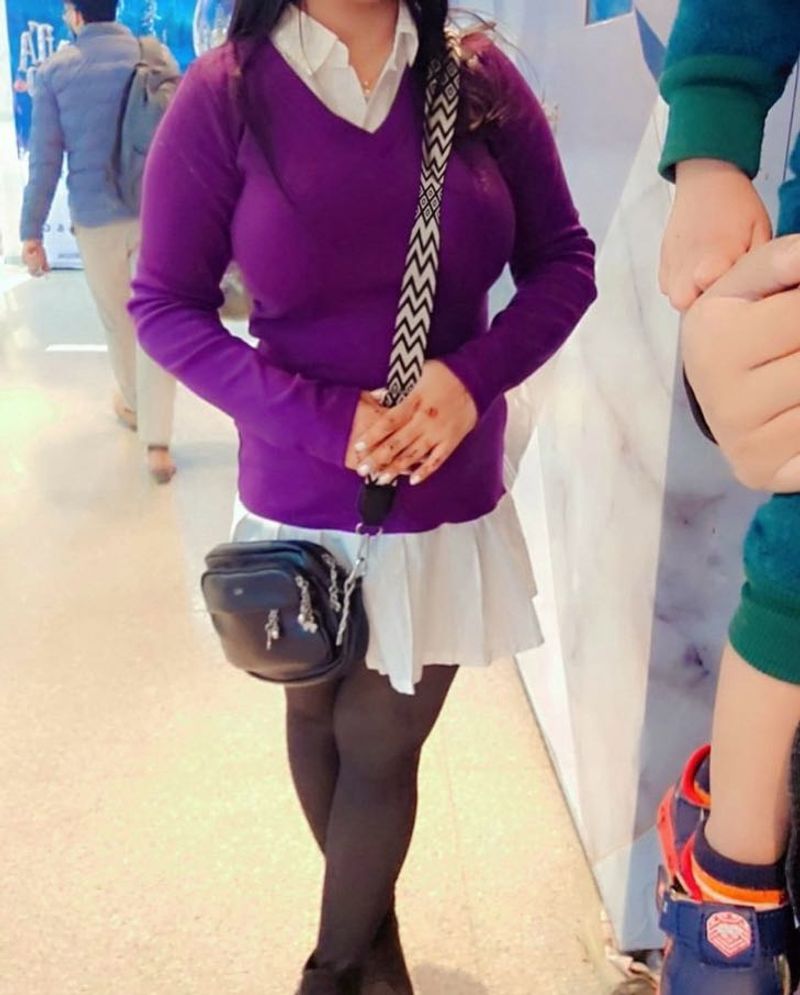 Stylish Purple V-Neck Sweater