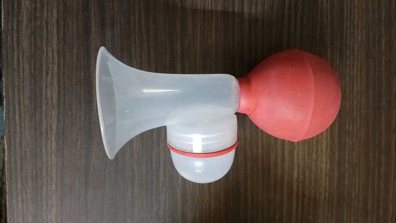 MANUAL BREAST PUMP