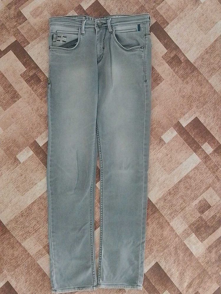 Light Wash Slim Fit Jeans