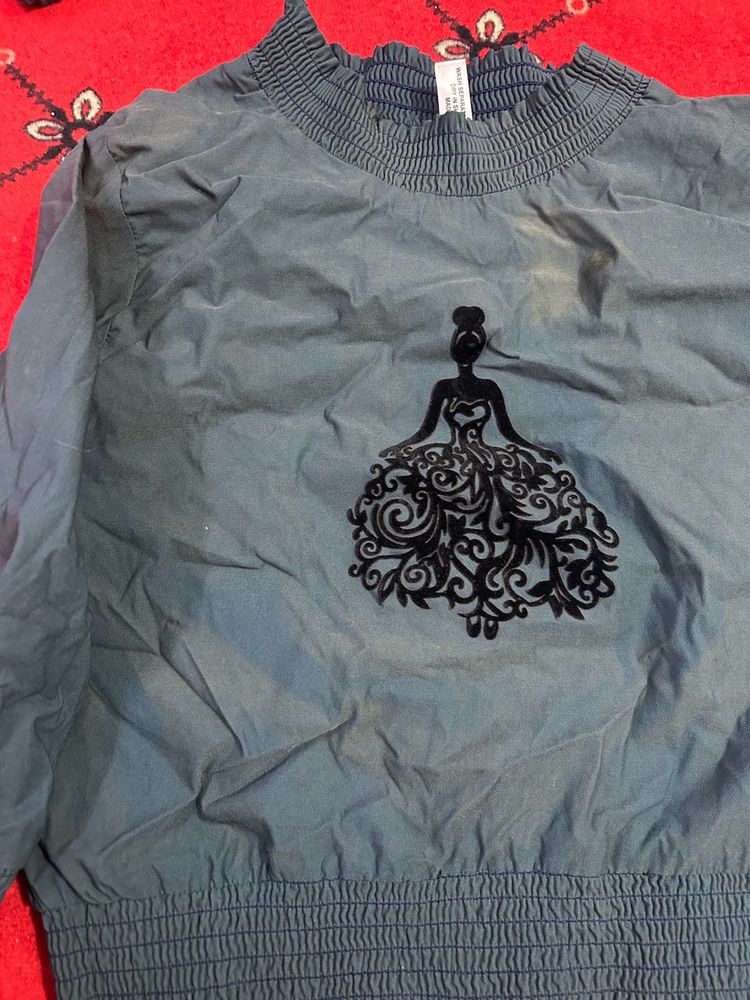 Cute Graphic Print Top