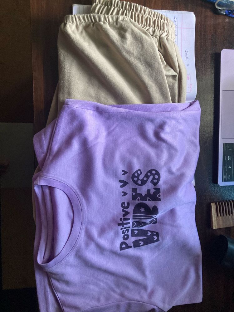 Cute lilac tee &amp; comfy pants set