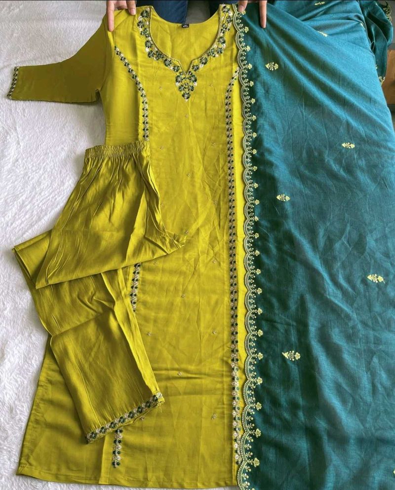 Kurta Pant With Dupatta Set