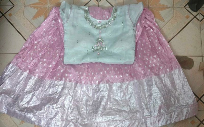 Didi White and Pink Embellished Top