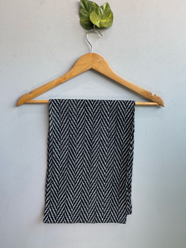 Hot Woolen Neck Mufler