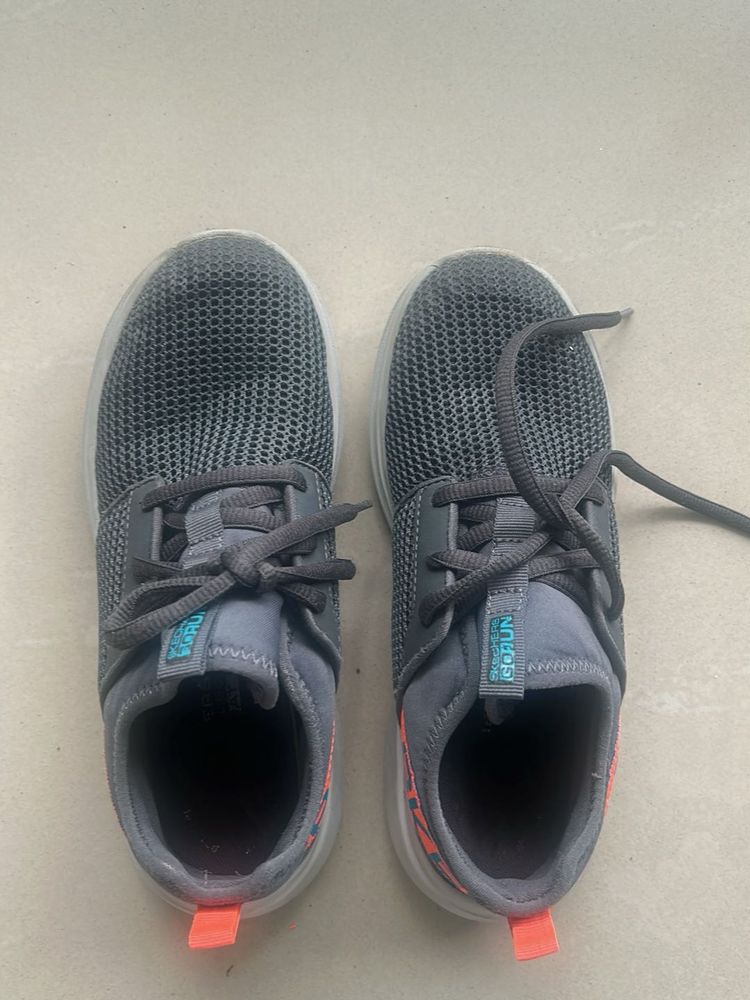 Comfortable Gray Sneakers