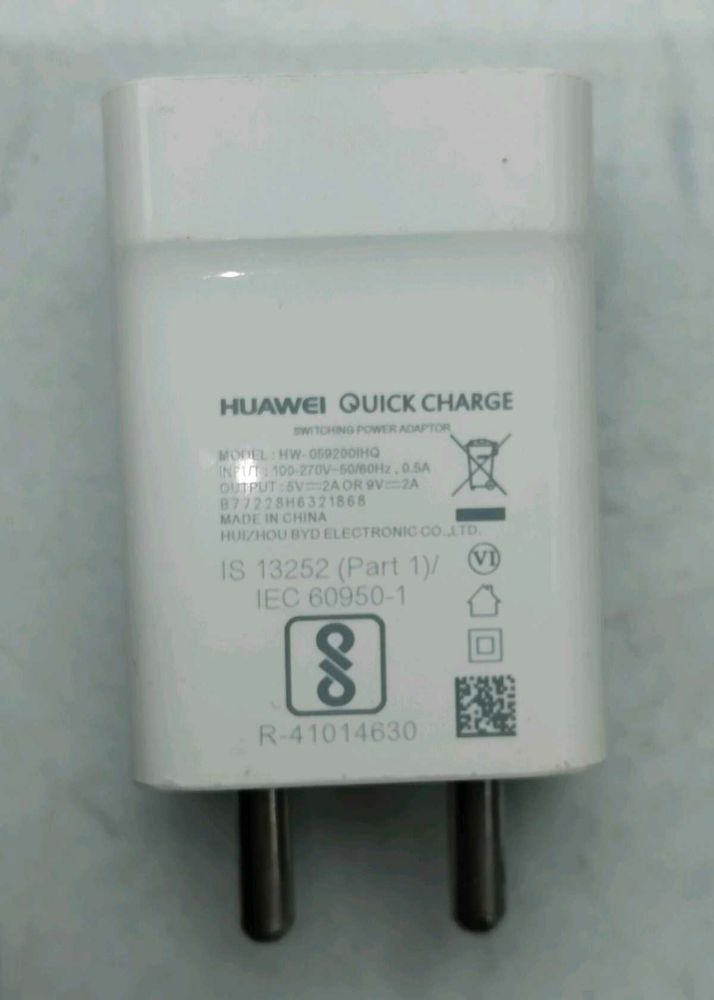 Huawei Quick Charger With 3 Types Cable (Perfect)