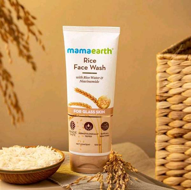 Mamaearth Rice Face Wash With Freebie