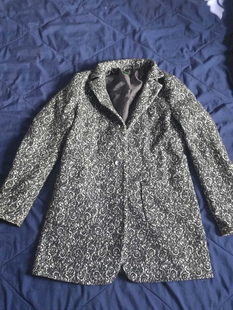 Patterned Women&#39;s Coat